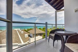 Family Jacuzzi Ocean View Suite